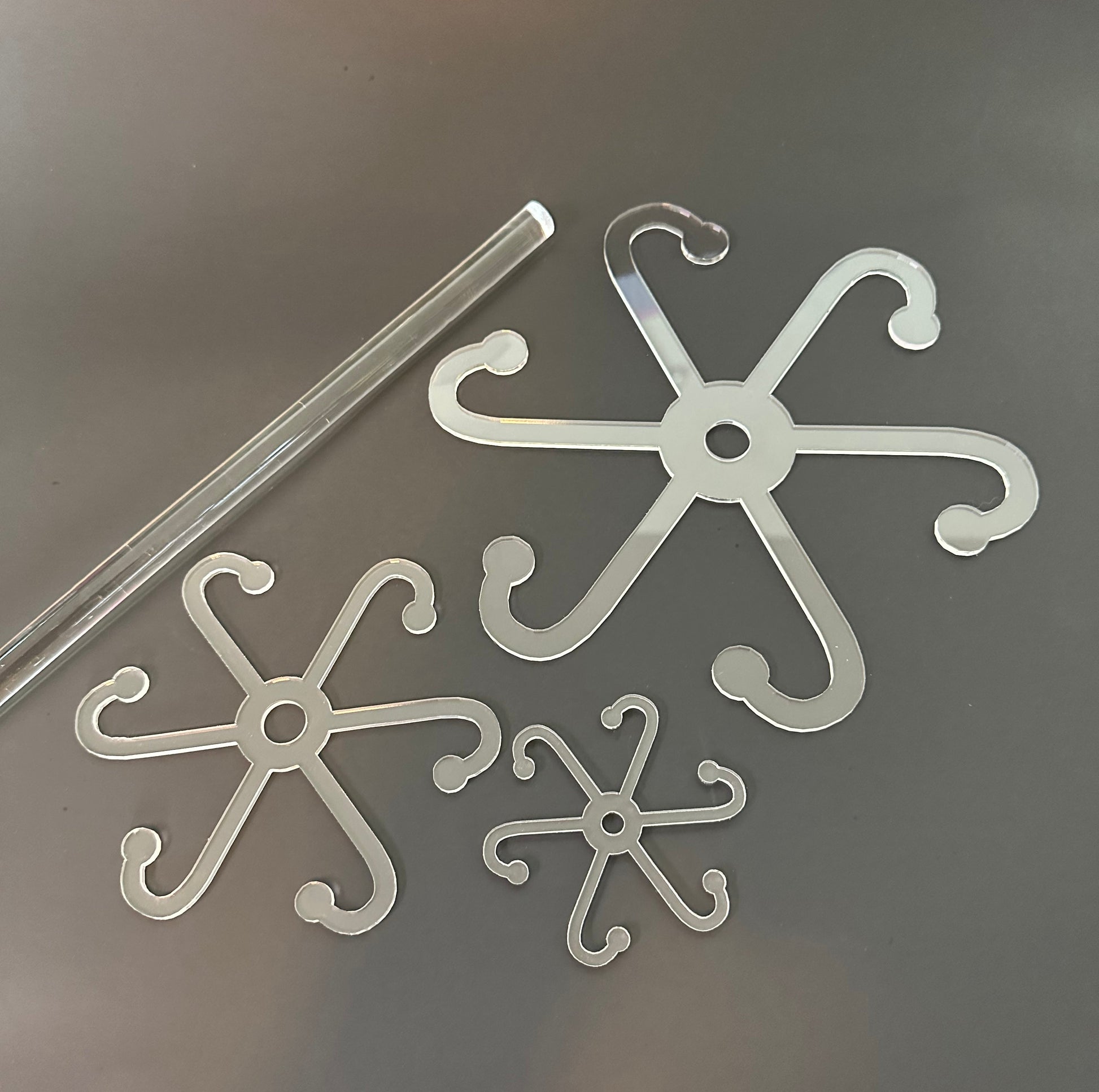 acrylic plant hanger Acrylic Plant Stakes – Maddwoods